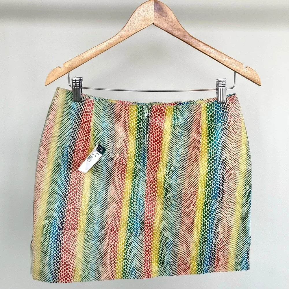 NWT Danier genuine leather rainbow snakeskin-effect mini skirt. 💛 - Picture 5 of 8